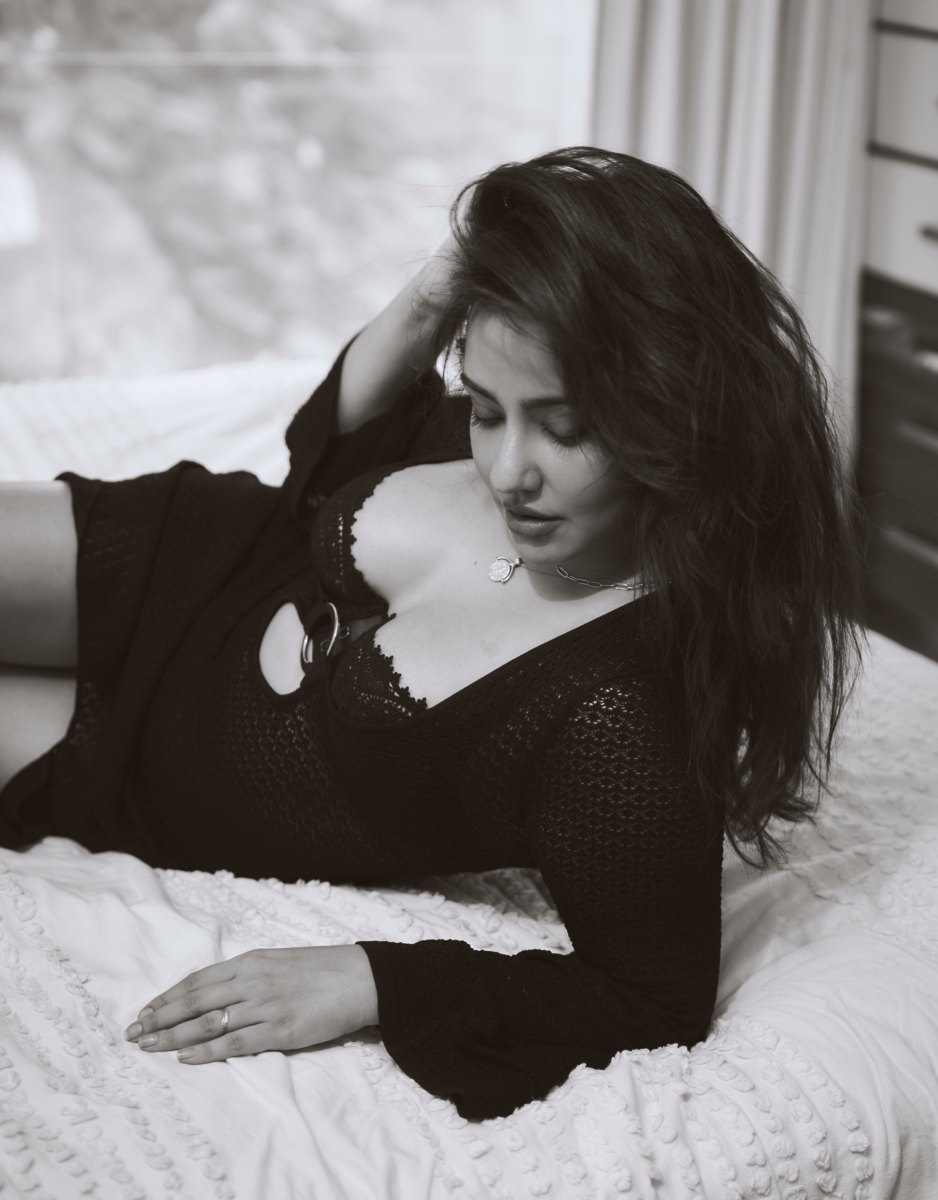Neha-Sharma-photos-5